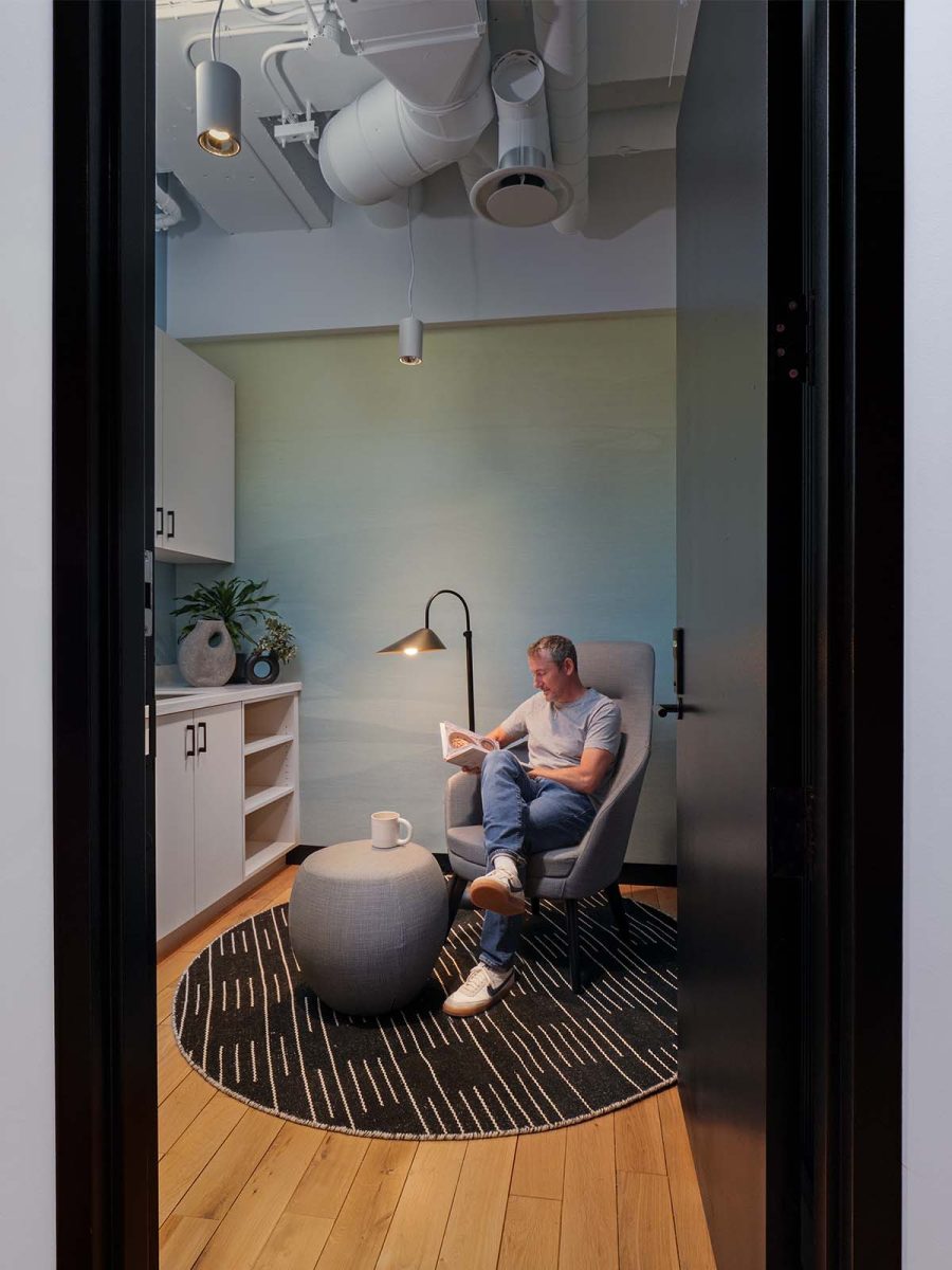 mmoser-autodesk-vancouver-workplace-design-interior-wellness-room