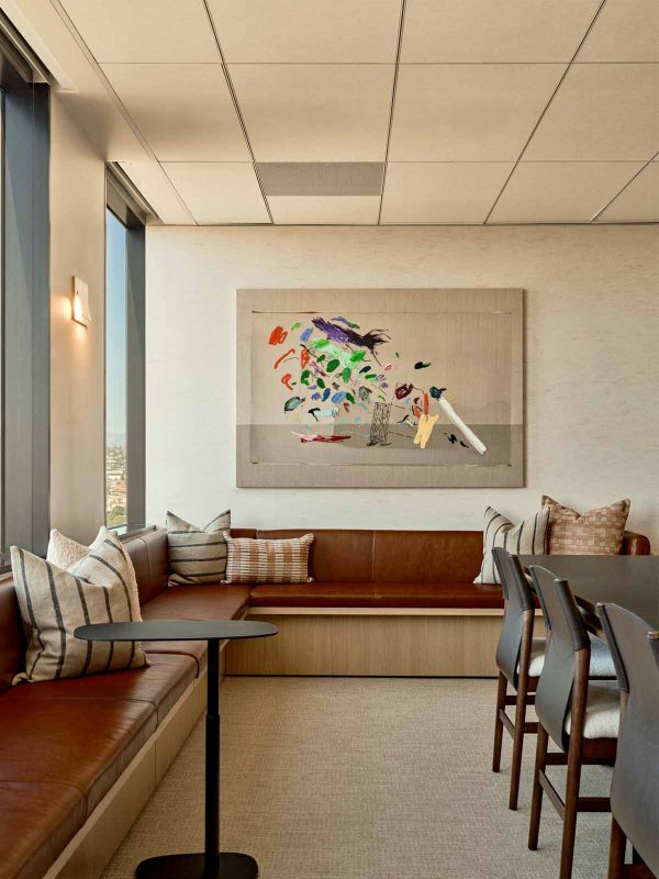 mmoser-upfront-ventures-los-angeles-workplace-interior-design-boardroom