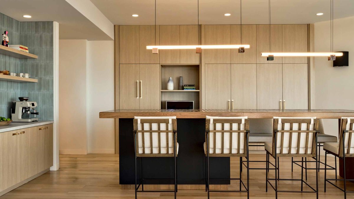 mmoser-upfront-ventures-los-angeles-workplace-interior-design-cafe