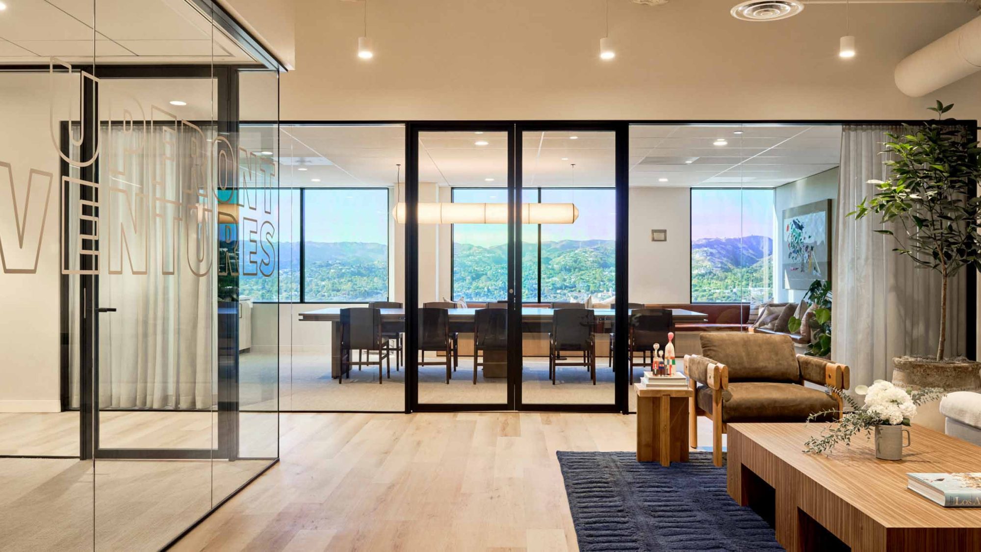 mmoser-upfront-ventures-los-angeles-workplace-interior-design-services-lobby