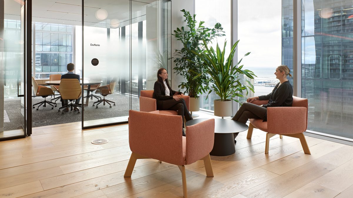 employee-experience-pwc-canada-toronto-plants-London-office-design