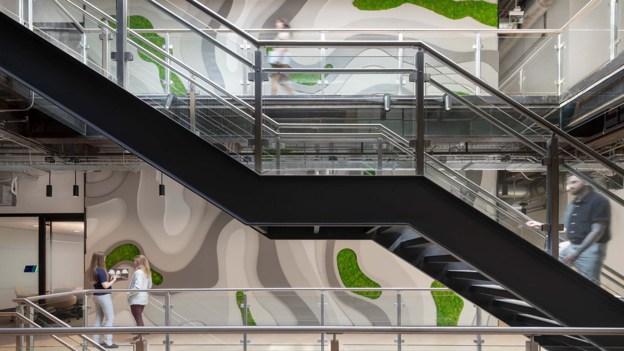 mmoser-confidential-oil-gas-client-denver-workplace-interior-design-biophilic-staircase-people-on-different-levels