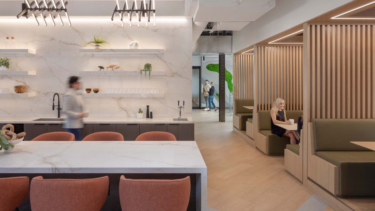 mmoser-confidential-oil-gas-client-denver-workplace-interior-design-hospitality-in-the-office-woman-sitting