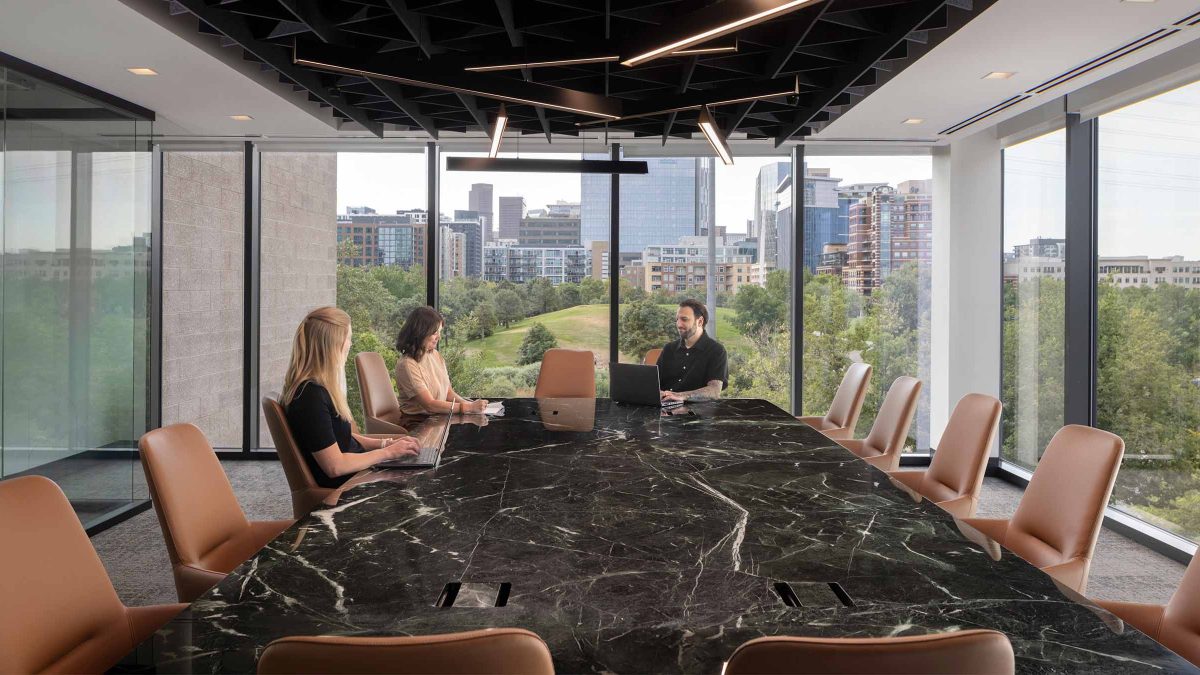 mmoser-designing-workplaces-for-the-mining-and-natural-resource-sector-british-columbia-interior-boardrooom
