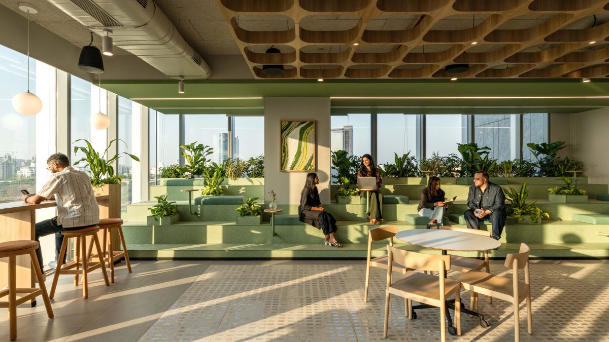 mmoser-workplace-experience-and-employee-engagement-san-francisco-social-corner-scaled