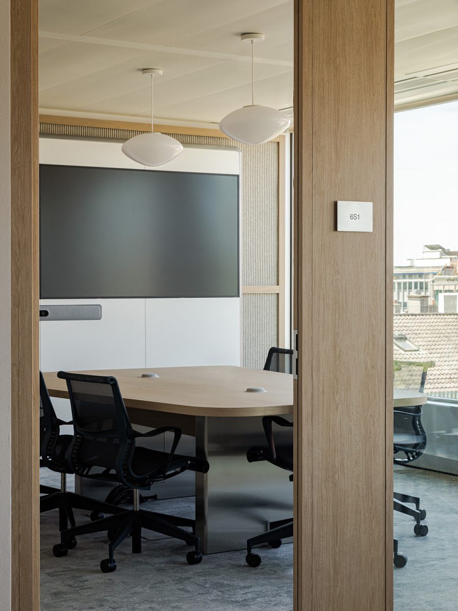 meeting-room-within-office-design-geneva